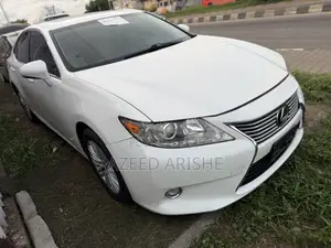 Lexus ES 350 FWD 2014 White