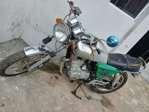 Honda CB 1989 Silver
