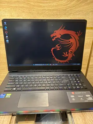 Laptop MSI GE75 Raider 11UH 16GB Intel Core i7 SSD 1.5T