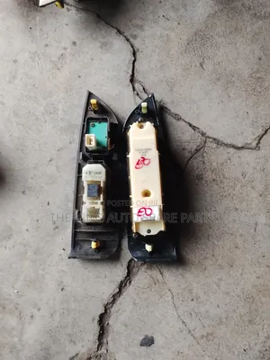 Lexus Rx 330 the Two Front Control Button Neat One 08 Model