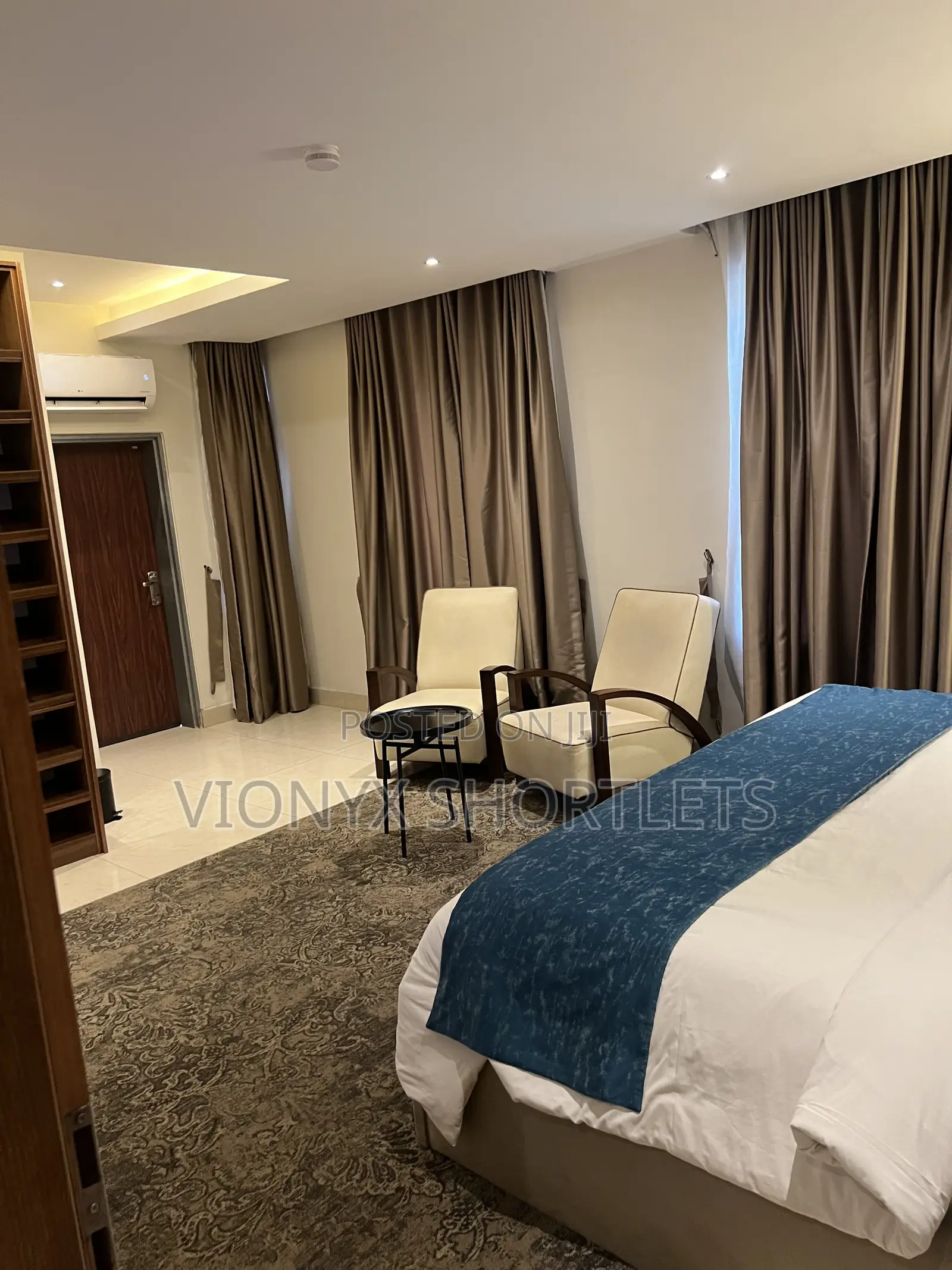 Service Apartment