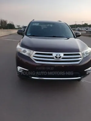 Toyota Highlander 2013 Brown
