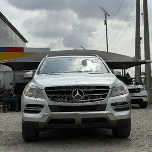 Mercedes-Benz M Class ML350 4MATIC 4dr SUV AWD (3.5L 6cyl 7A) 2014 Silver