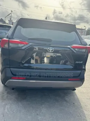 Toyota RAV4 Limited 2021 Black