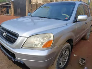Honda Pilot 2005 Silver