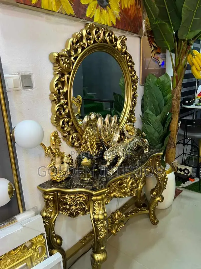 Quality Standard Royal Console Stand
