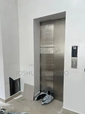 3bdrm Apartment in Lekki Phase 1 for rent