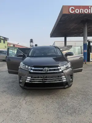 Toyota Highlander Limited 4x2 V6 (3.5L 6cyl 8A) 2017 Gray