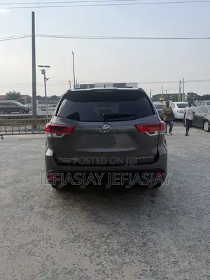 Toyota Highlander 2016 Gray