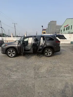 Toyota Highlander 2016 Gray