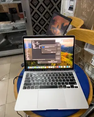 Laptop Apple MacBook 2020 8GB Apple M1 SSD 256GB