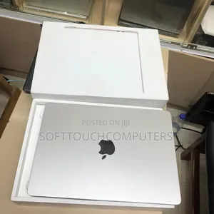 Laptop Apple MacBook Air 2024 M3 13-inch 16GB Apple M3 SSD 256GB