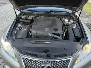 Lexus IS 250 2015 Gold