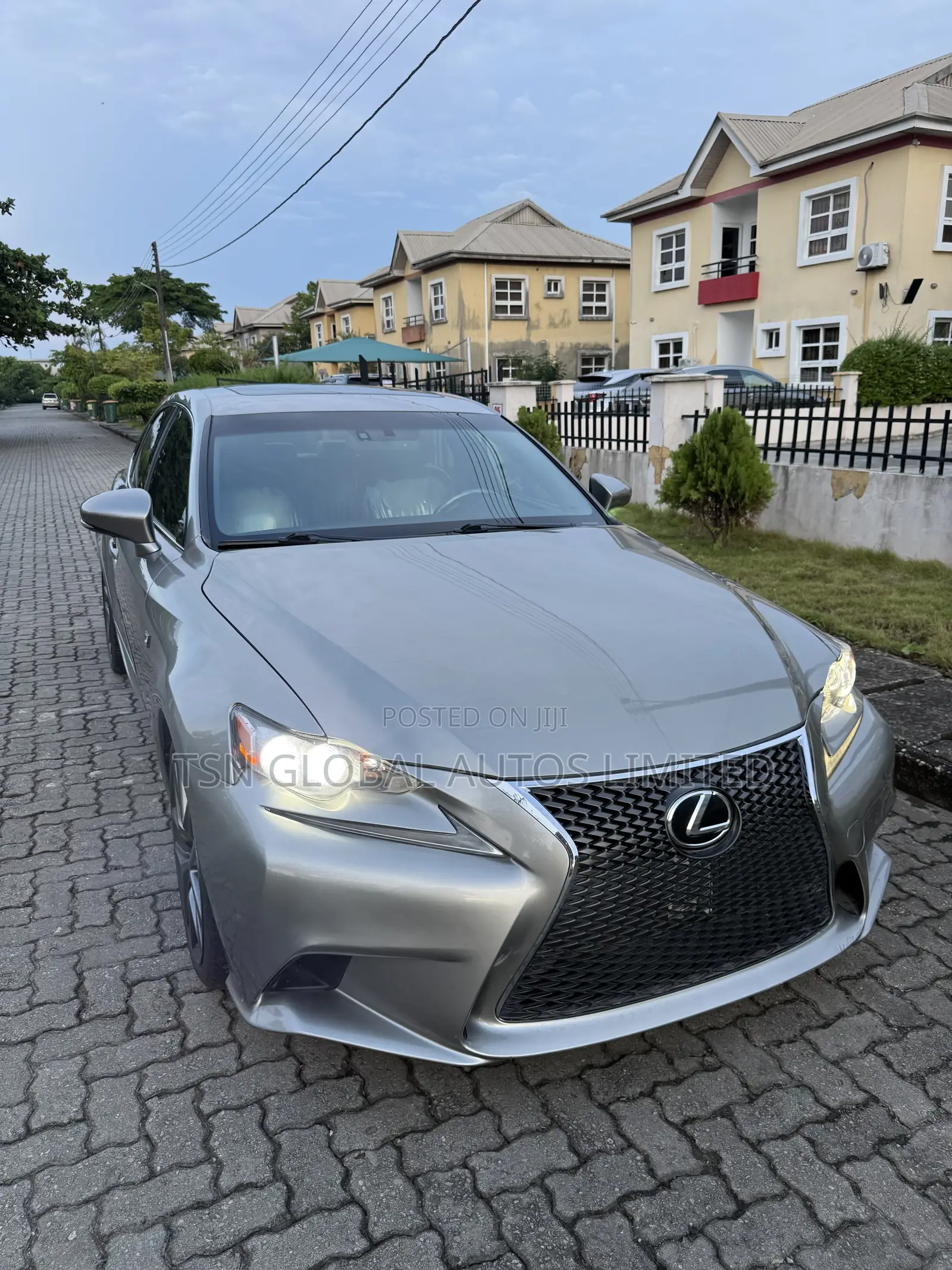 Lexus IS 250 2015 Gold