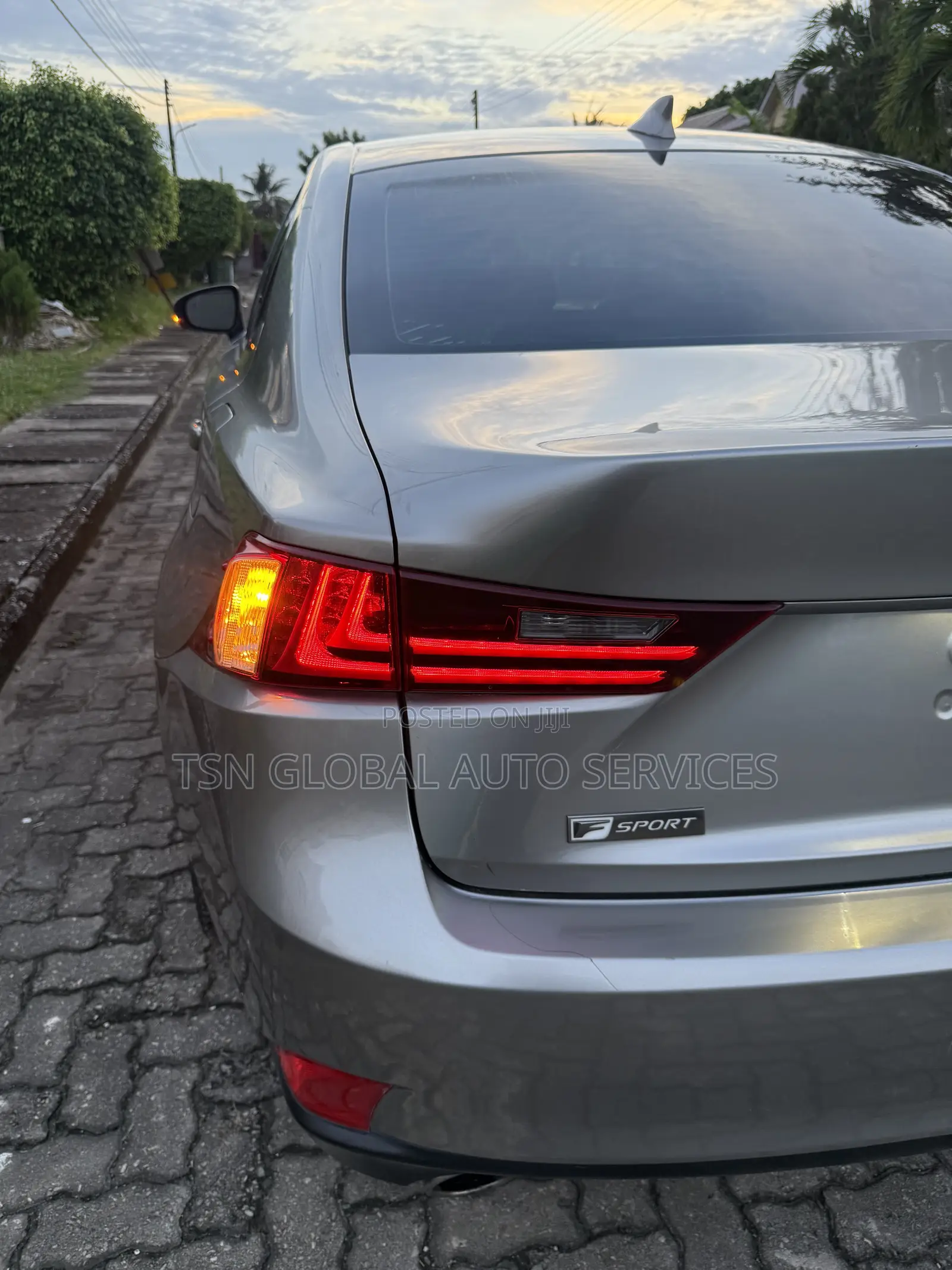 Lexus IS 250 2015 Gold