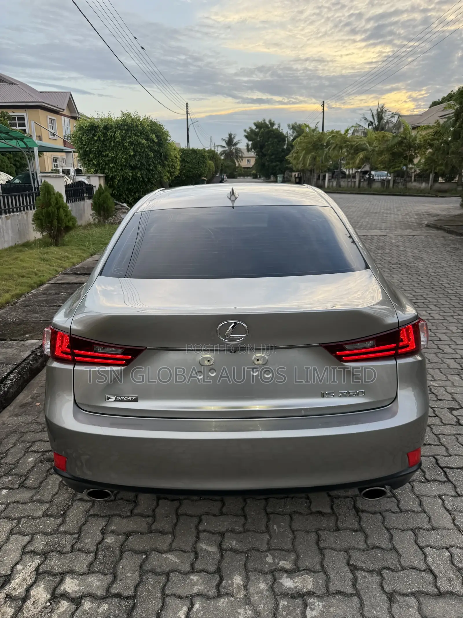 Lexus IS 250 2015 Gold