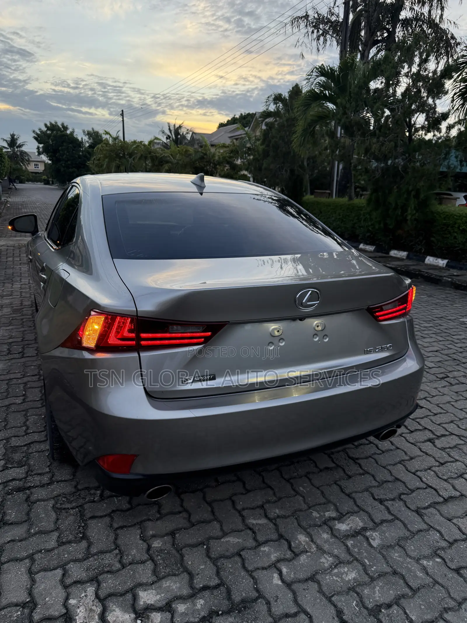 Lexus IS 250 2015 Gold