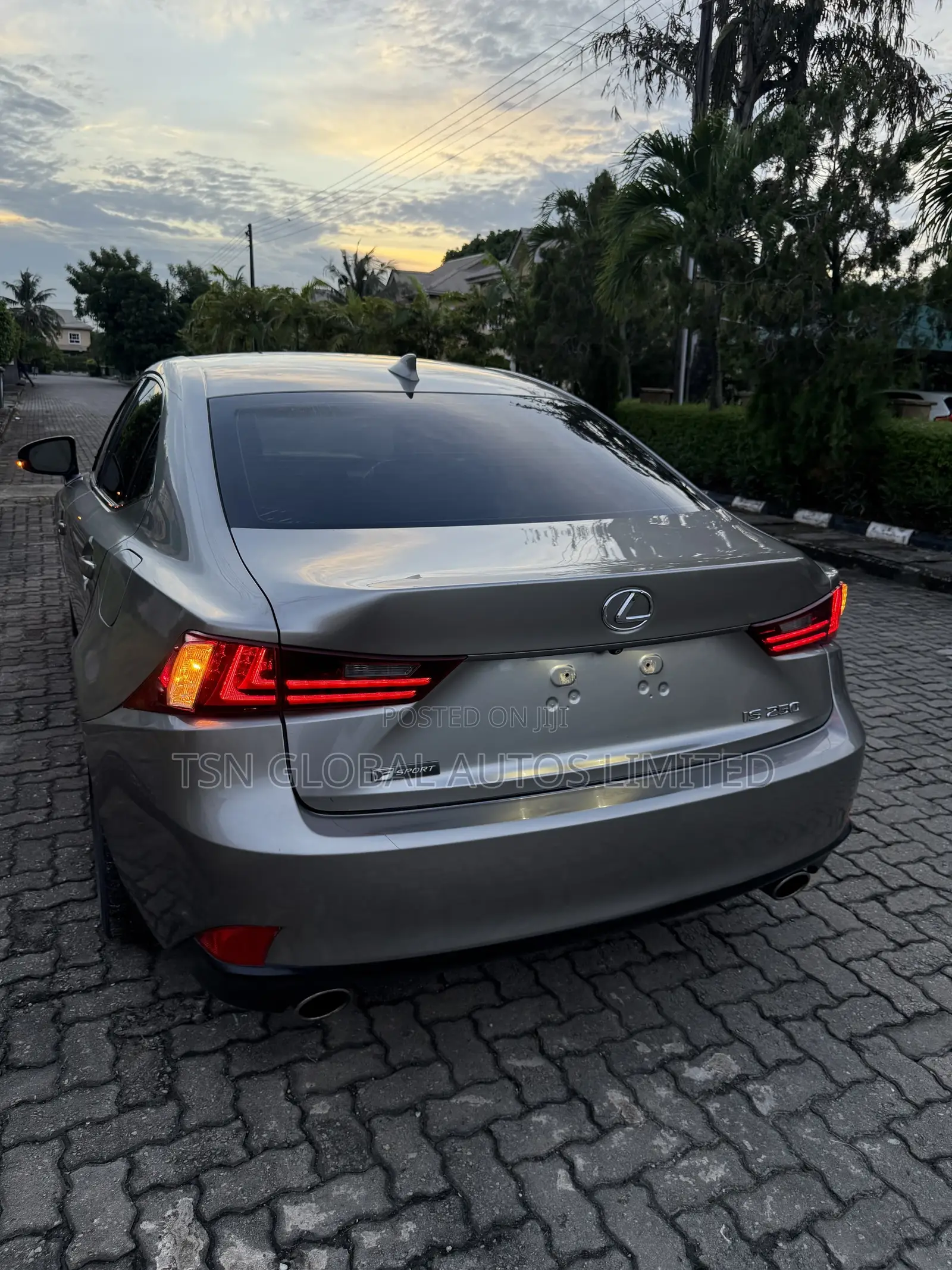 Lexus IS 250 2015 Gold