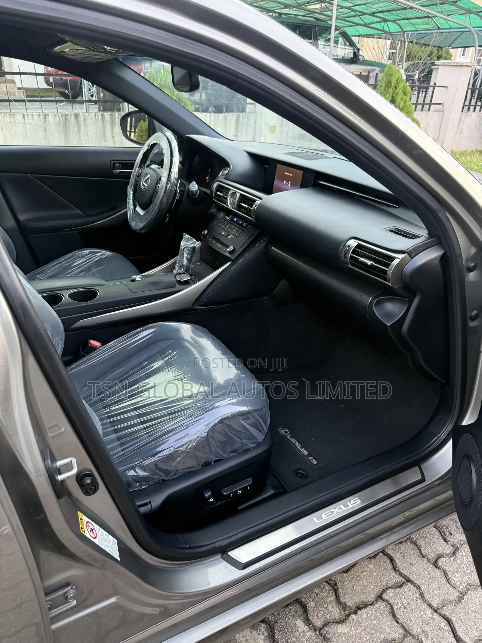 Lexus IS 250 2015 Gold
