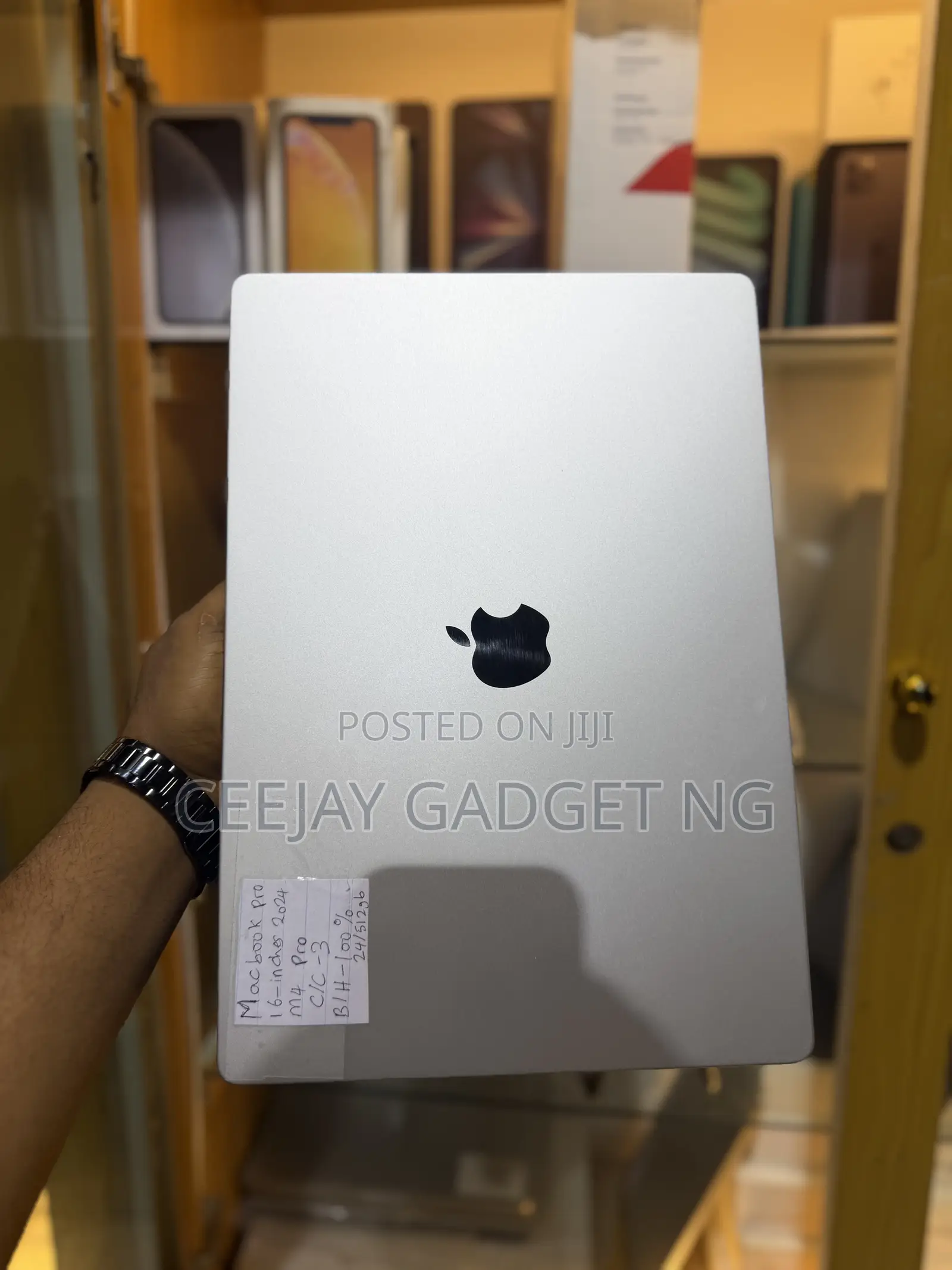 Apple MacBook Pro 2024 M4 Pro 16-inch 24GB Apple M4 Pro SSD 512GB