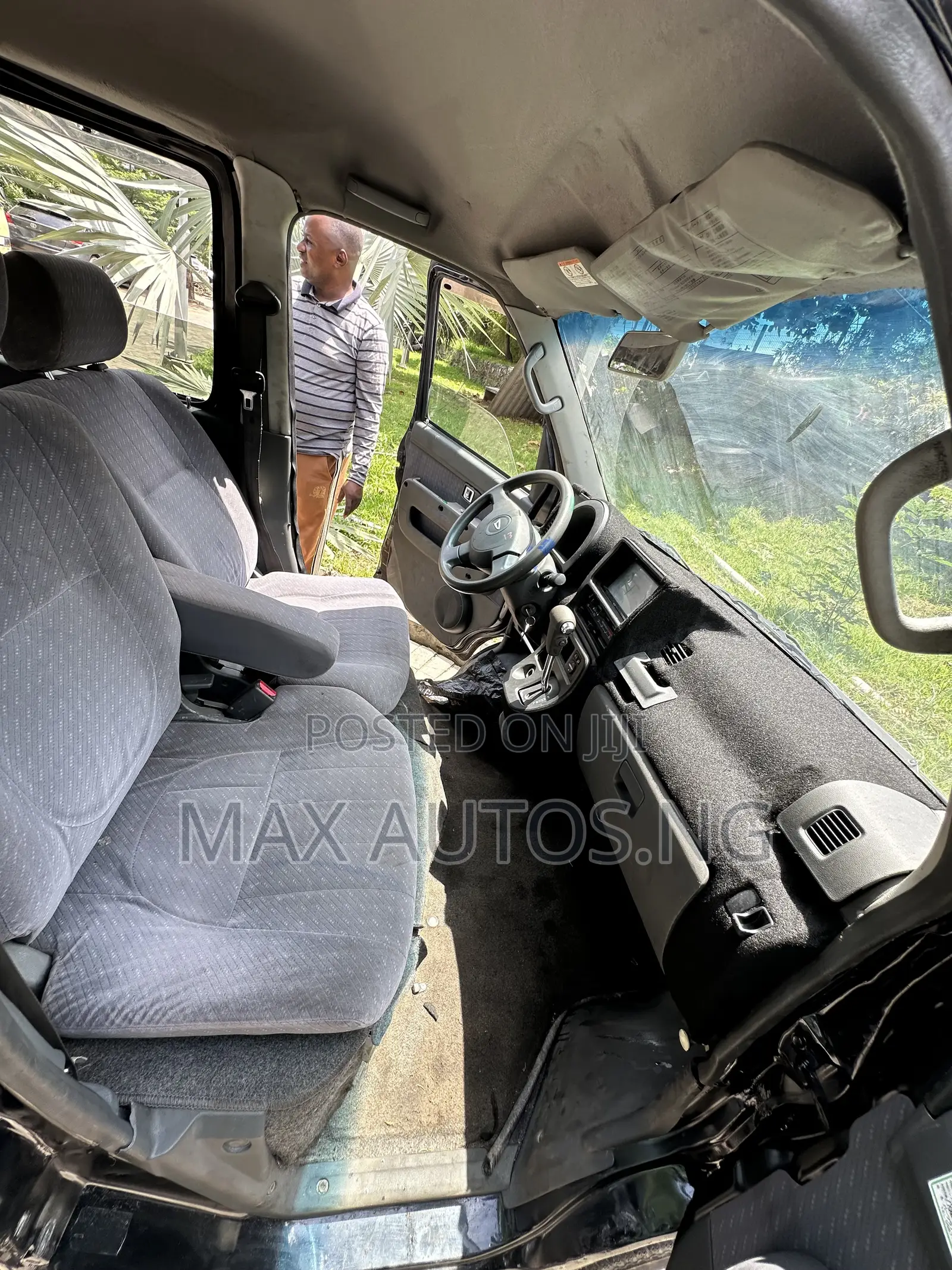 Daihatsu Hijet 2012 Black
