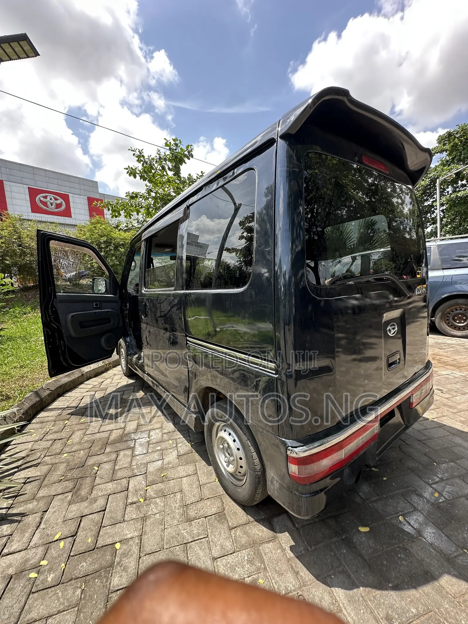 Daihatsu Hijet 2012 Black