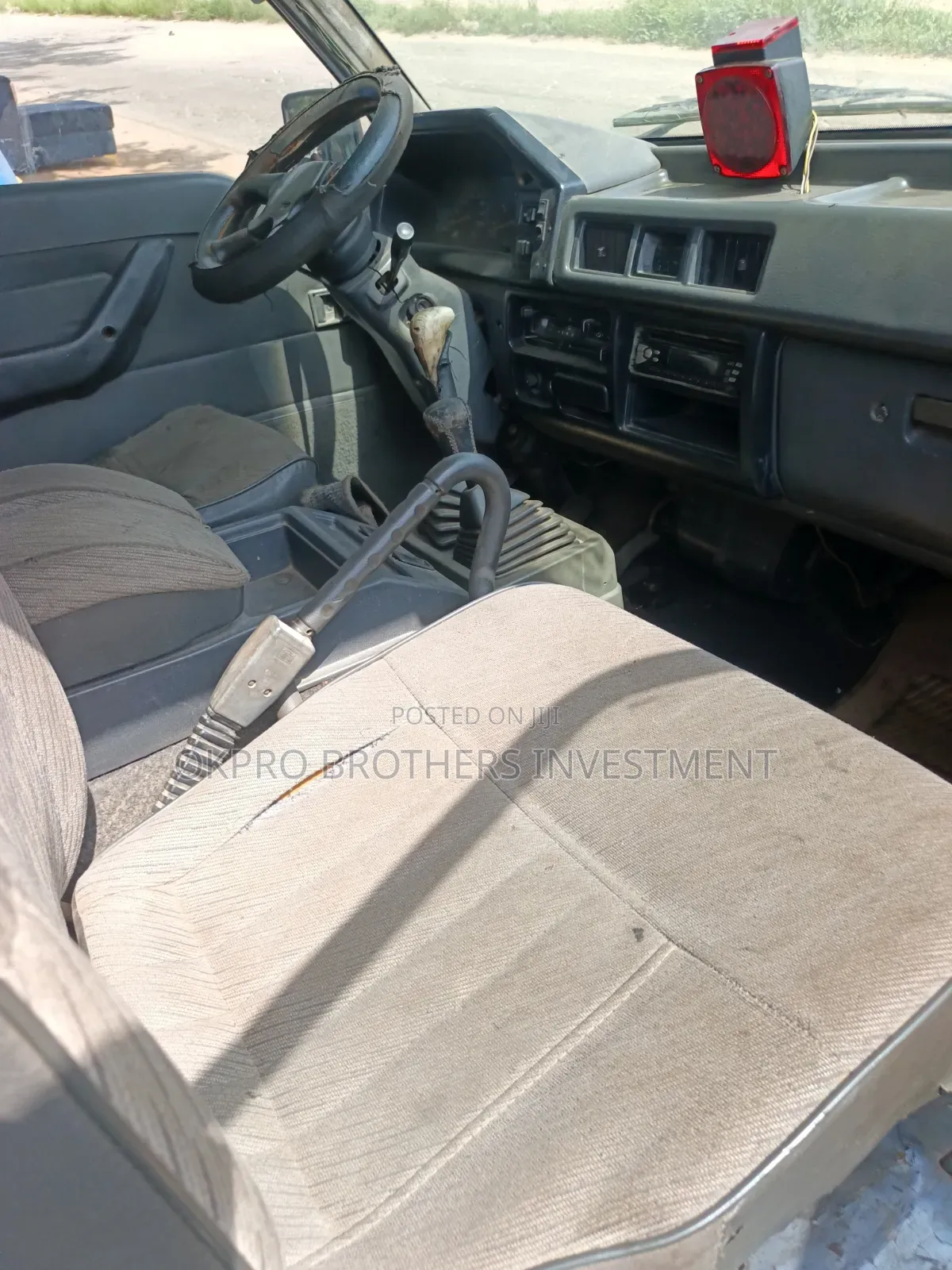 Mitsubishi L300 2005 Blue