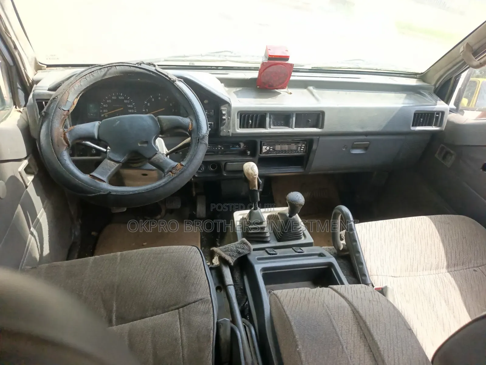 Mitsubishi L300 2005 Blue