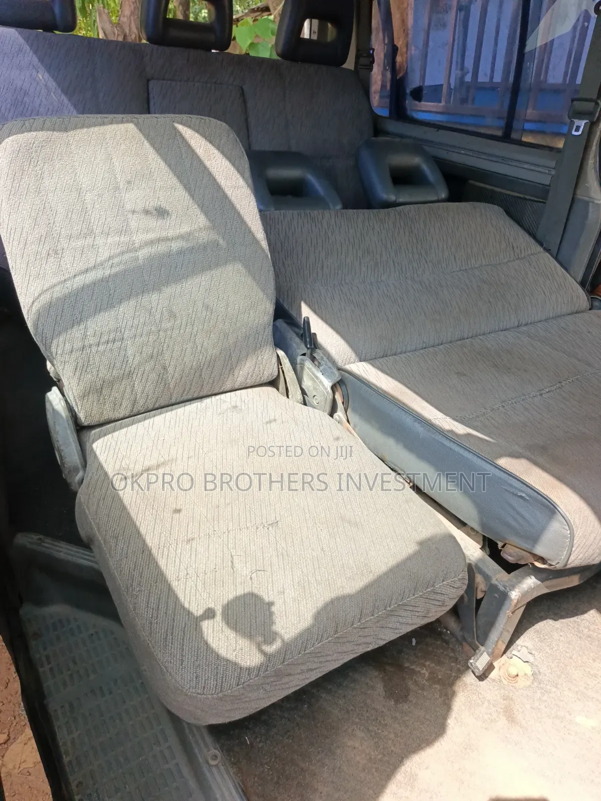 Mitsubishi L300 2005 Blue