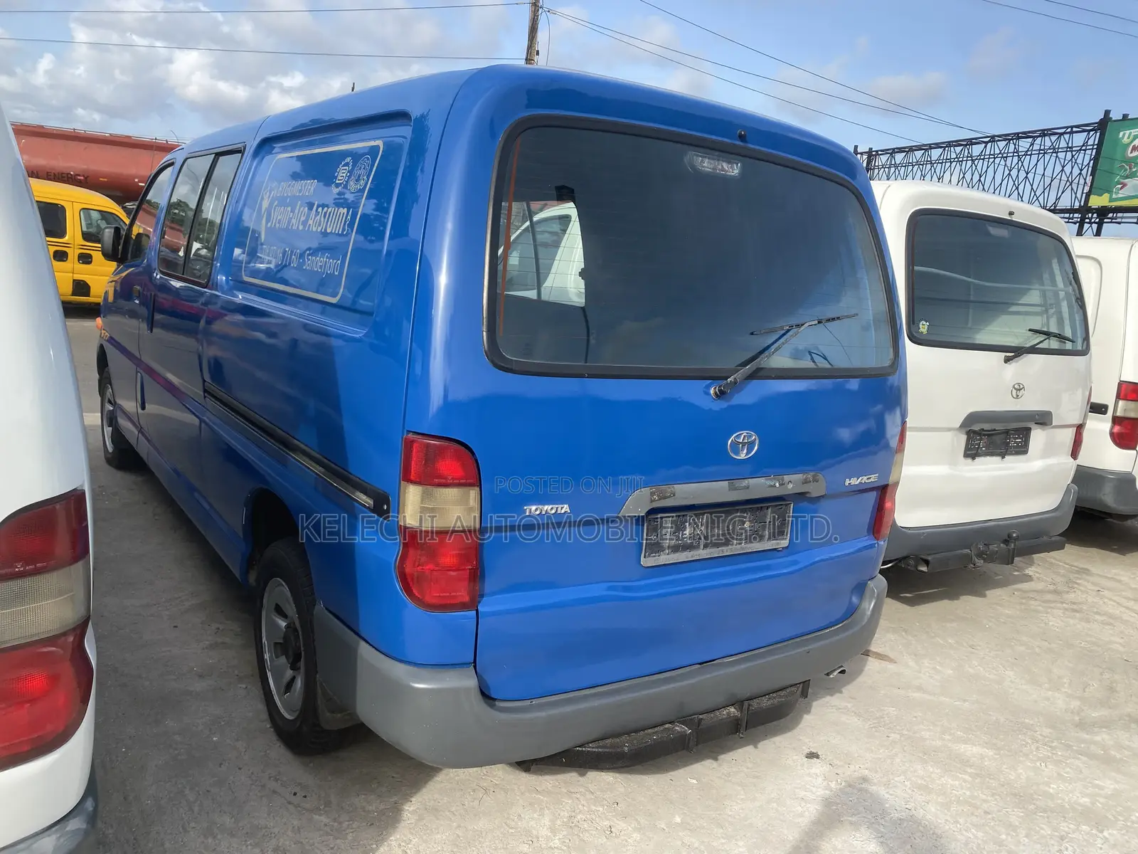 Toyota HiAce 2005 Blue