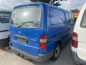Toyota HiAce 2005 Blue