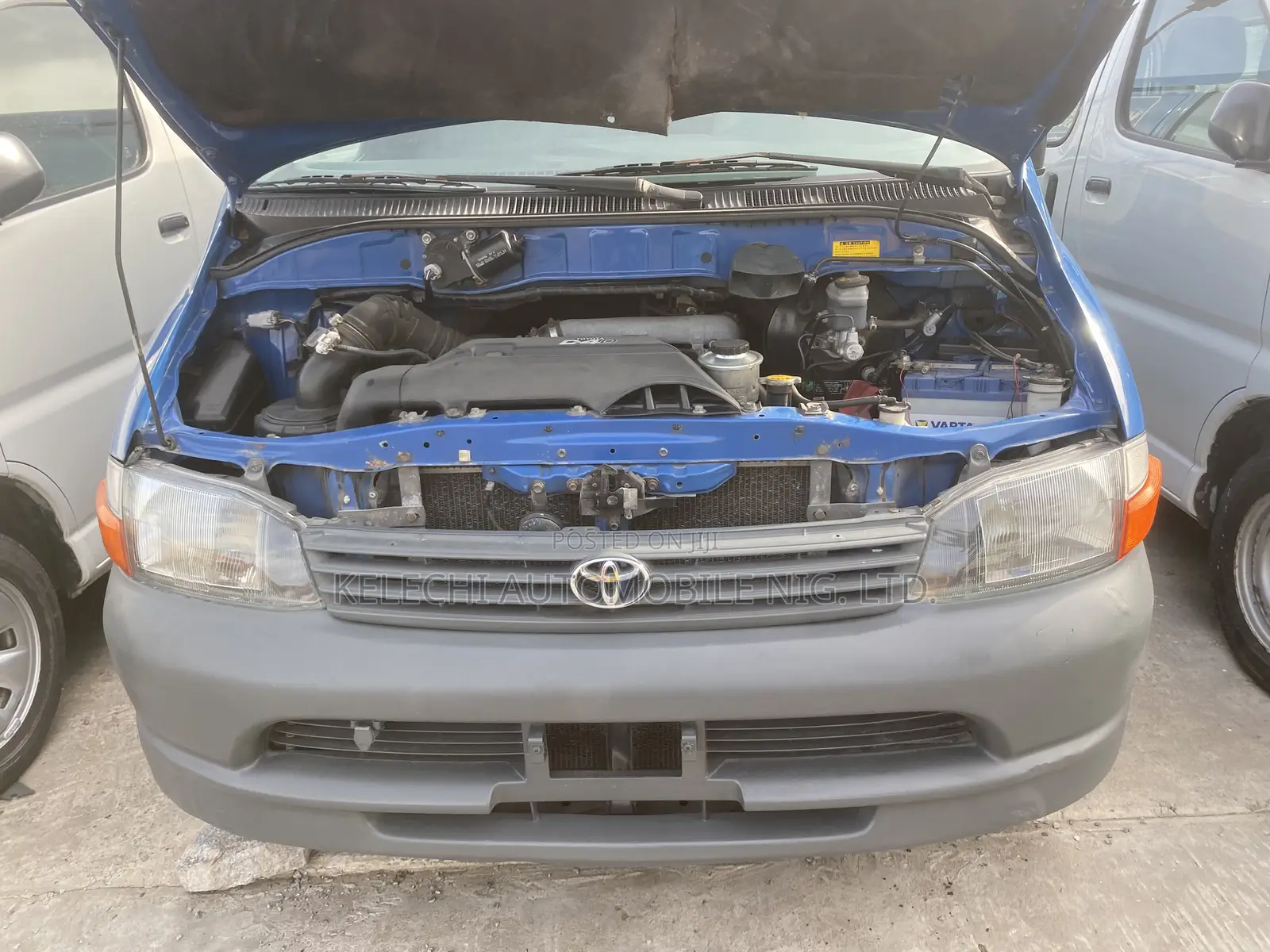 Toyota HiAce 2005 Blue