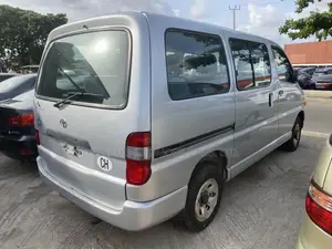 Toyota HiAce 2006 Silver