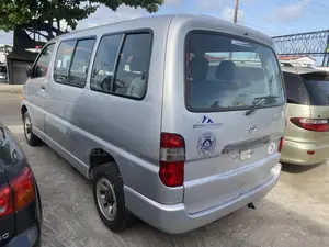 Toyota HiAce 2006 Silver