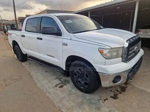 Toyota Tundra 2009 White