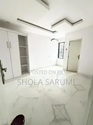 1bdrm Shared Apartment in Ikota Villa Estate, Lekki Expressway for rent