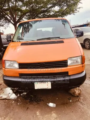 Volkswagen Transporter 2005 Orange