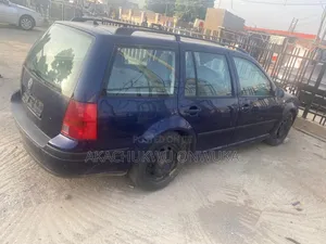 Volkswagen Golf 2009 Blue