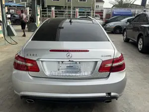 Mercedes-Benz E350 Base 4Matic Coupe AWD (3.5L 6cyl 7A) 2014 Silver