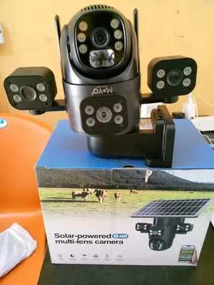 Solar PTZ 4 Lens CCTV Camera