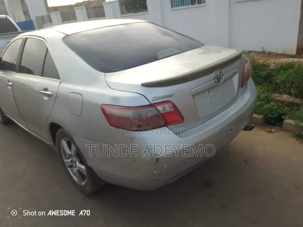 Toyota Camry 2008 Silver