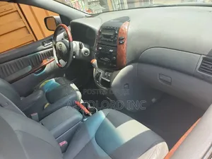 Toyota Sienna XLE Limited AWD 2005 Gray