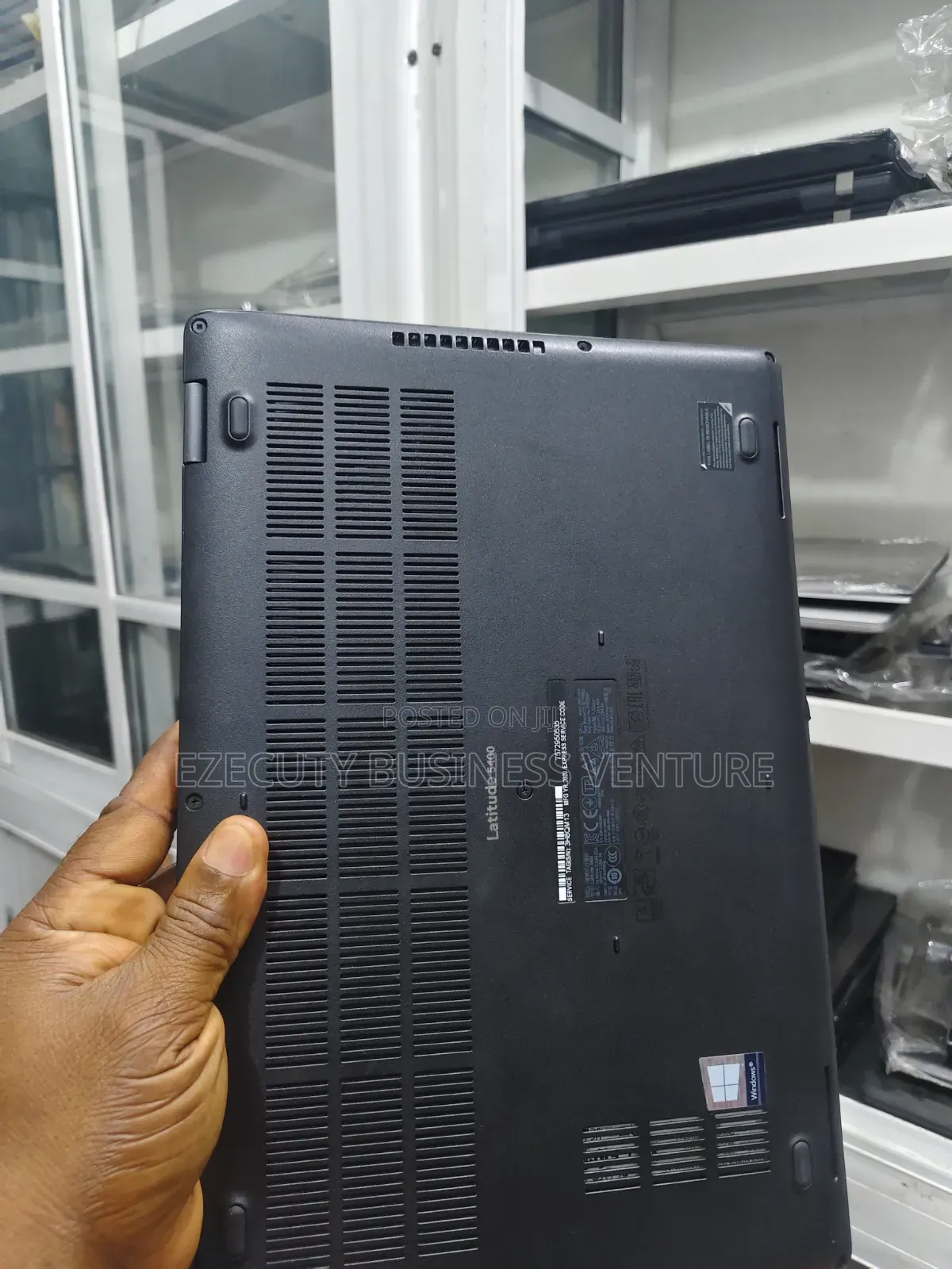 Laptop Dell Latitude 5400 8GB Intel Core i7 SSD 256GB