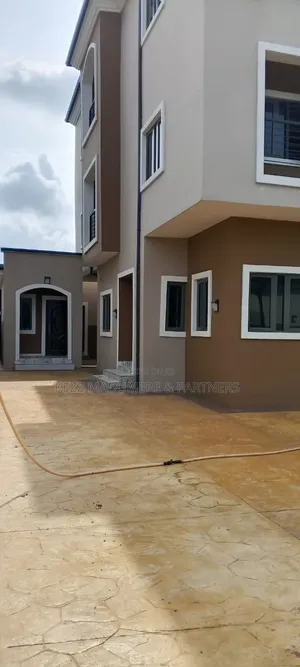 4bdrm Duplex in Farm Road ,, Rumuduru for sale