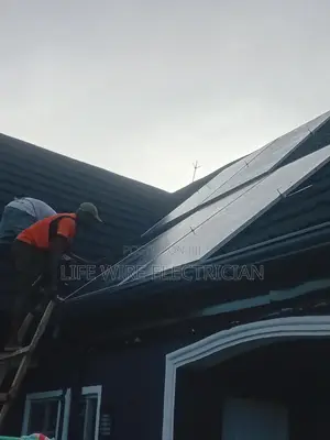 Electrician Bother Condit and Surface