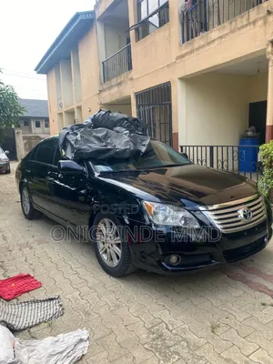 Toyota Avalon 2010 Black