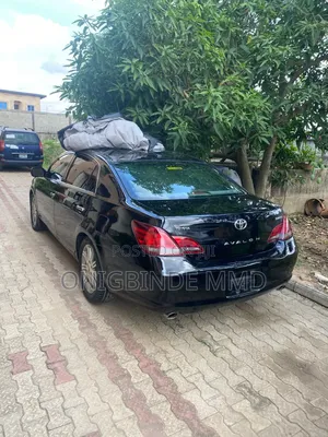 Toyota Avalon 2010 Black