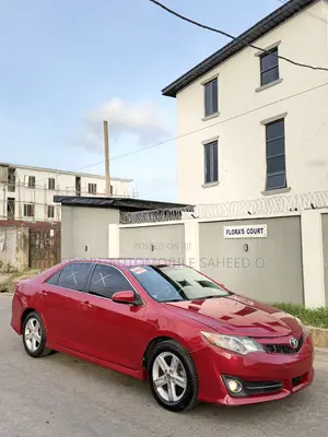 Toyota Camry SE 4dr Sedan w/Prod. End 11/13 (2.5L 4cyl 6A) 2014 Red