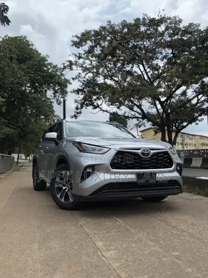 Toyota Highlander 2020 Silver