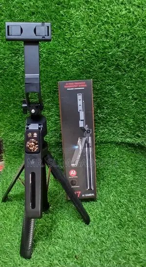 C17 Auto Face Track Tripod